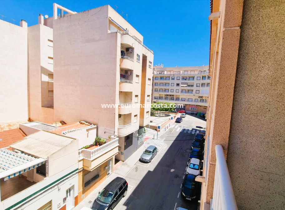 Objekte zum Wiederverkauf - Wohnung - Torrevieja - TORREVIEJA