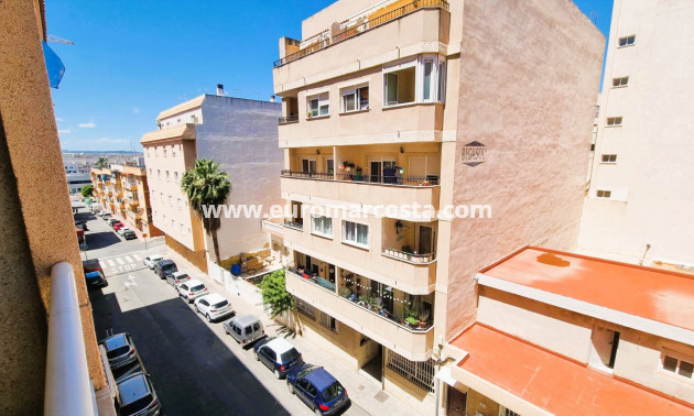 Objekte zum Wiederverkauf - Wohnung - Torrevieja - TORREVIEJA