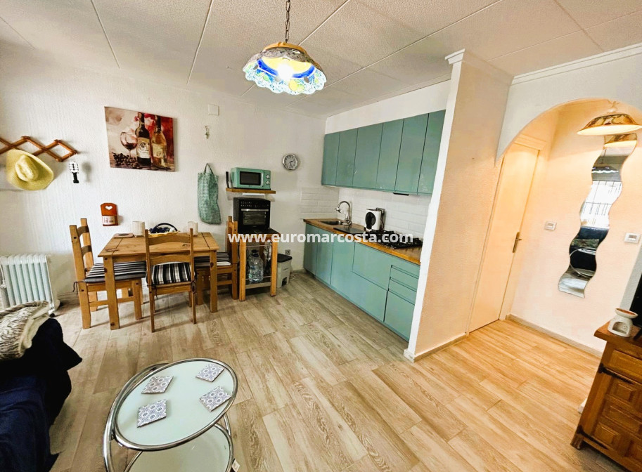 Sale - Townhouse - Torrevieja - TORREVIEJA
