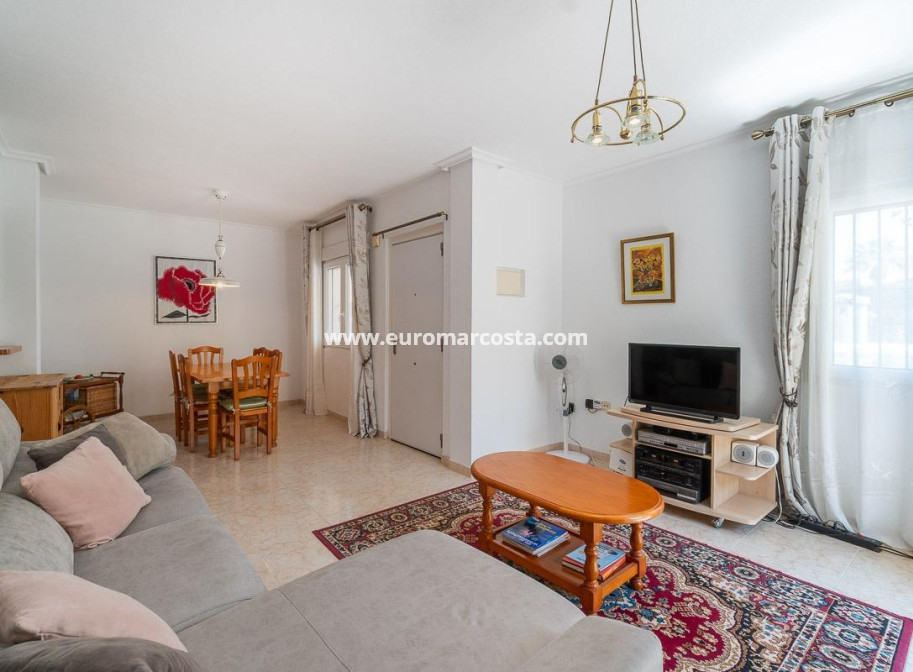 Venta - Chalet - Orihuela Costa