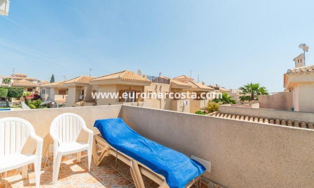 Venta - Chalet - Orihuela Costa