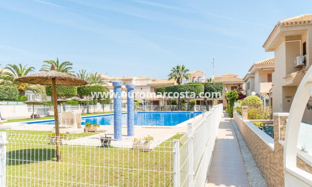 Venta - Chalet - Orihuela Costa