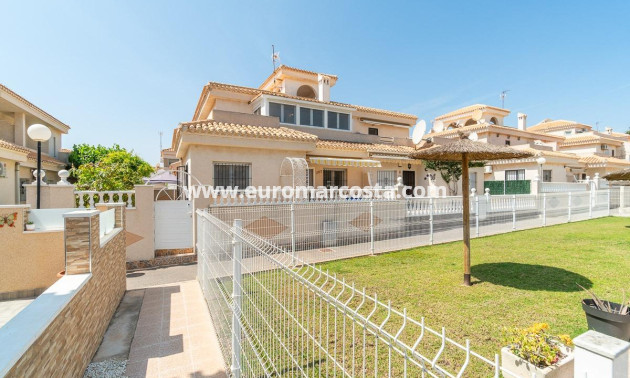 Venta - Chalet - Orihuela Costa