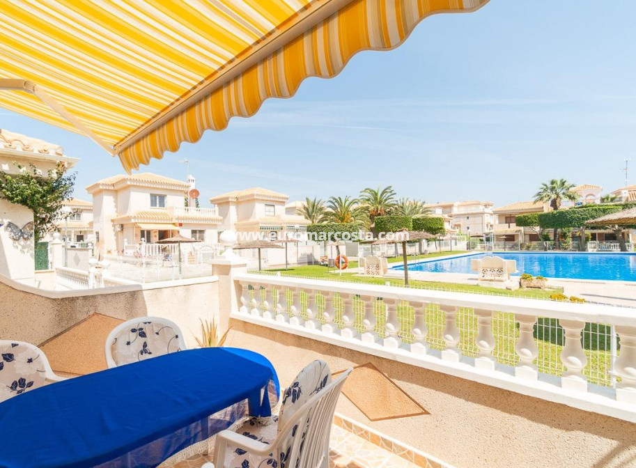 Venta - Chalet - Orihuela Costa