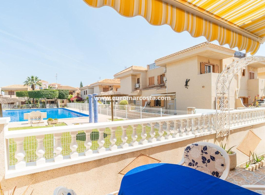 Venta - Chalet - Orihuela Costa