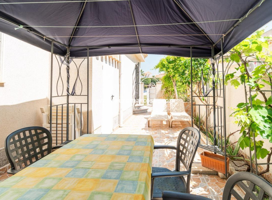 Venta - Chalet - Orihuela Costa