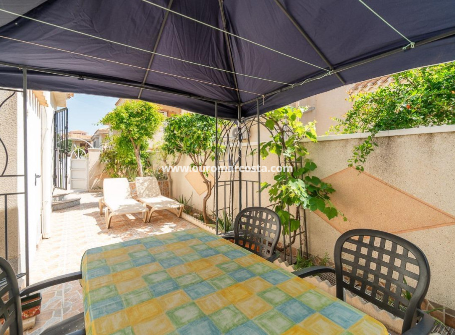 Venta - Chalet - Orihuela Costa