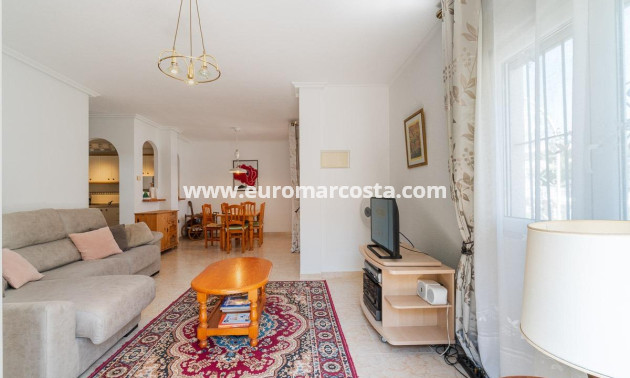 Venta - Chalet - Orihuela Costa