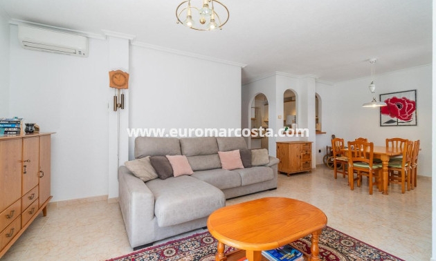 Venta - Chalet - Orihuela Costa