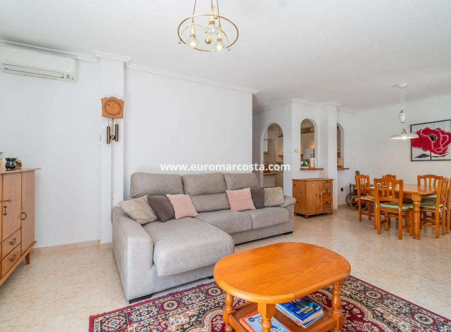 Venta - Chalet - Orihuela Costa