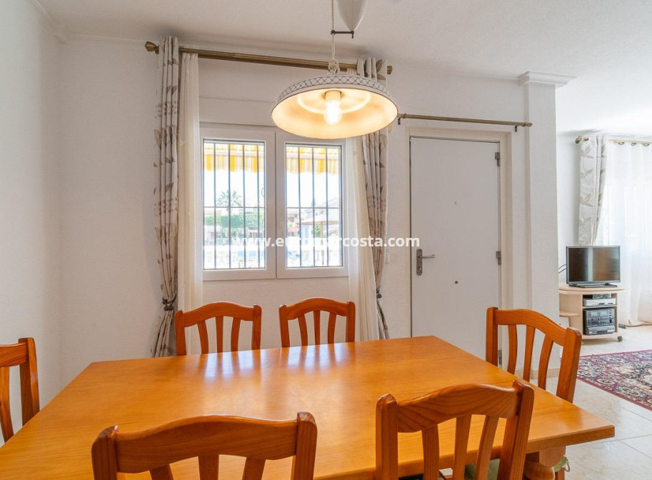 Venta - Chalet - Orihuela Costa