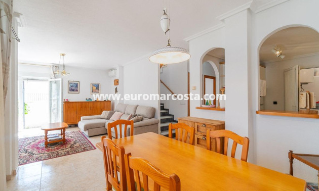 Venta - Chalet - Orihuela Costa