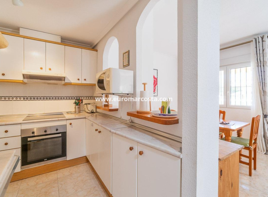 Venta - Chalet - Orihuela Costa