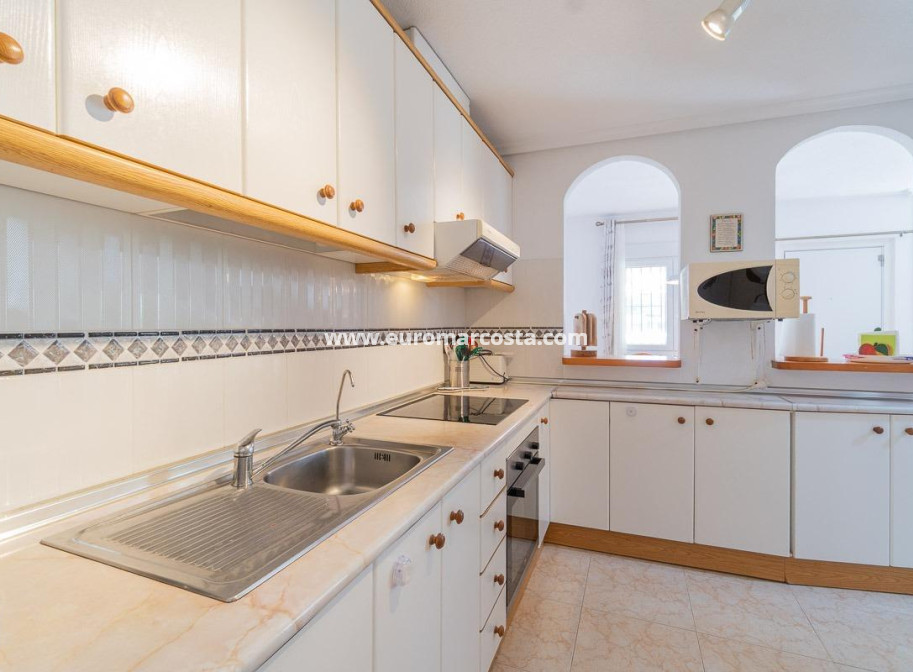 Venta - Chalet - Orihuela Costa