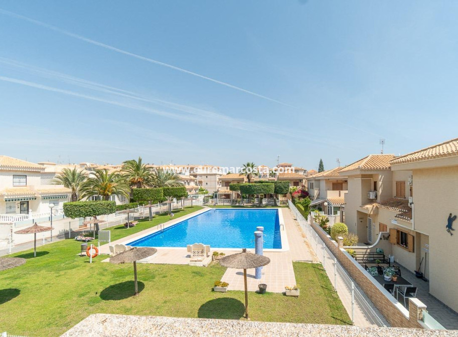 Venta - Chalet - Orihuela Costa