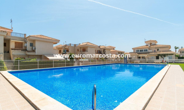 Venta - Chalet - Orihuela Costa