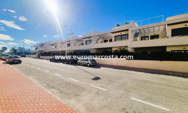 Objekte zum Wiederverkauf - Wohnung - Torrevieja - TORREVIEJA