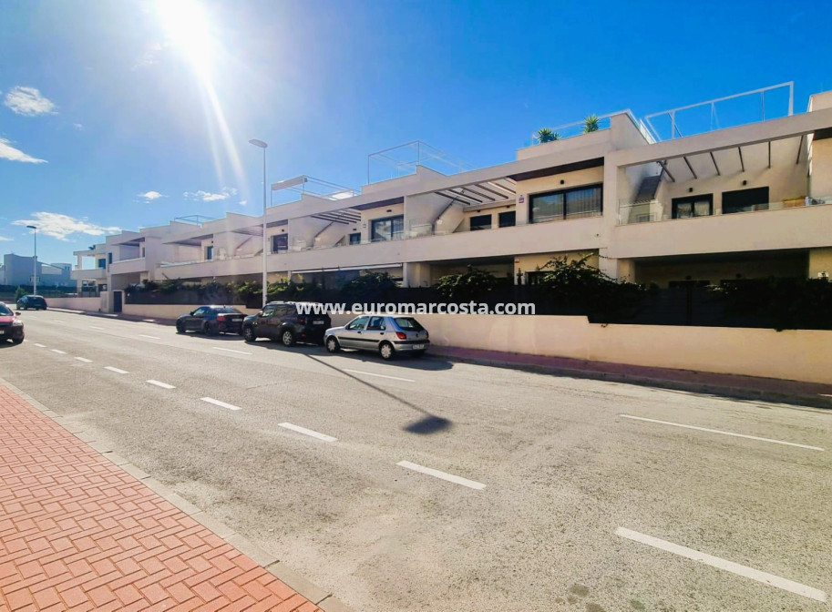 Objekte zum Wiederverkauf - Wohnung - Torrevieja - TORREVIEJA