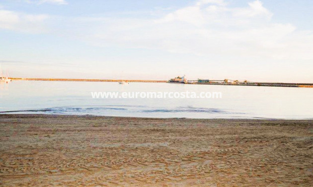 Objekte zum Wiederverkauf - Wohnung - Torrevieja - TORREVIEJA