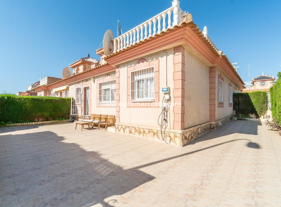 Sale - Semi - Orihuela Costa