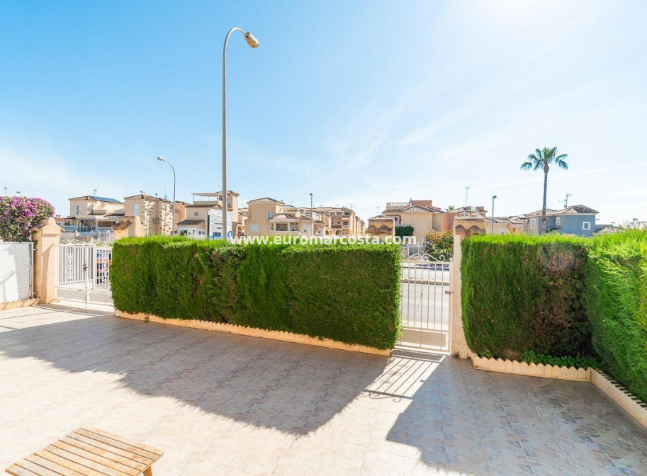Sale - Semi - Orihuela Costa