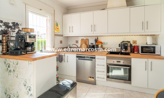 Sale - Semi - Orihuela Costa