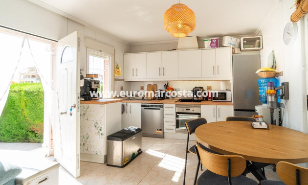 Sale - Semi - Orihuela Costa