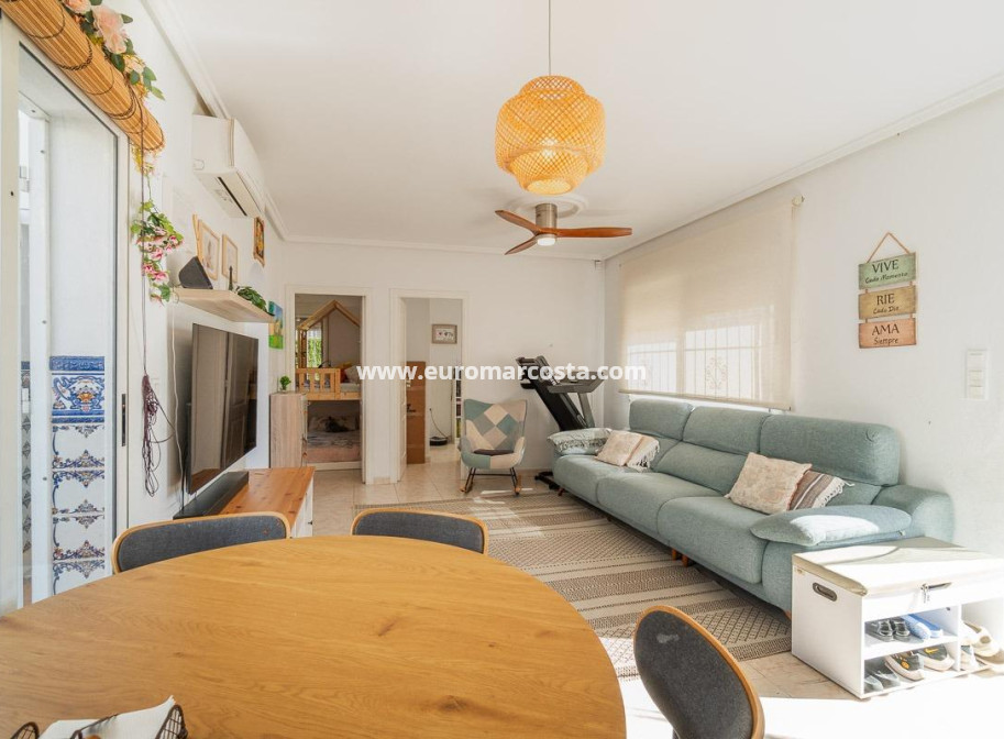 Sale - Semi - Orihuela Costa