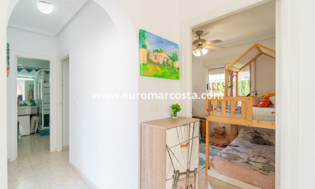 Sale - Semi - Orihuela Costa