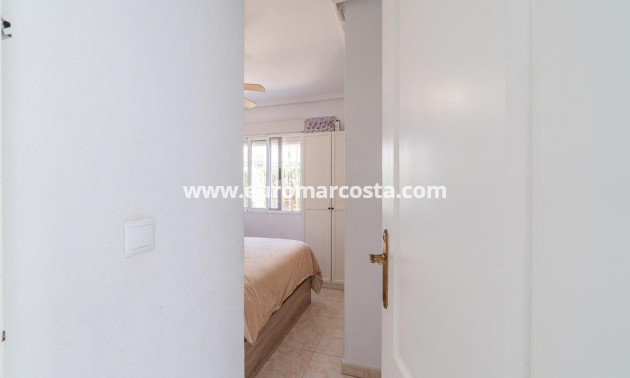 Sale - Semi - Orihuela Costa