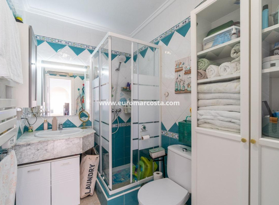 Sale - Semi - Orihuela Costa
