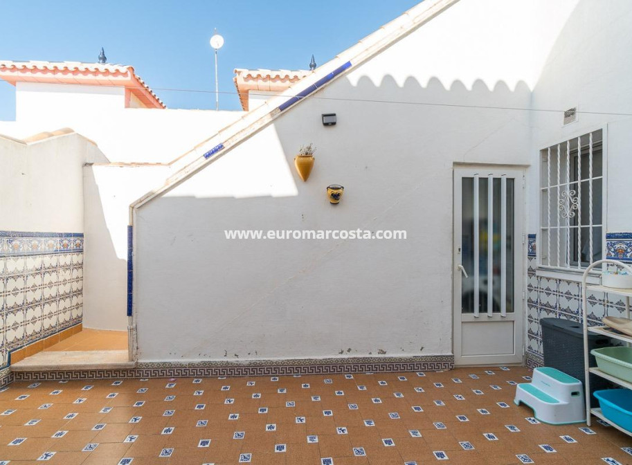 Sale - Semi - Orihuela Costa