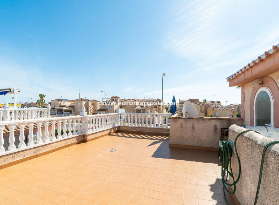 Sale - Semi - Orihuela Costa