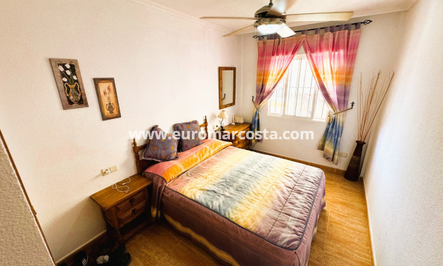 Sale - Villa - Guardamar del Segura