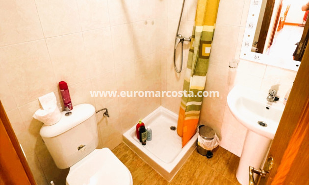 Sale - Villa - Guardamar del Segura