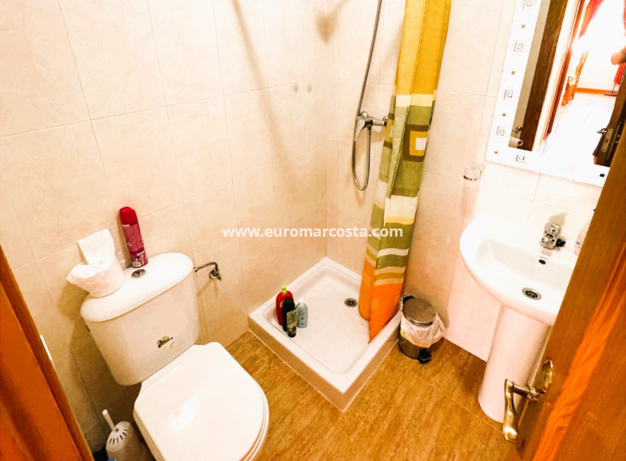 Sale - Villa - Guardamar del Segura