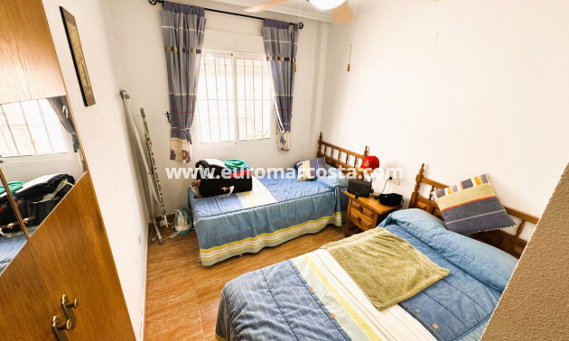 Sale - Villa - Guardamar del Segura