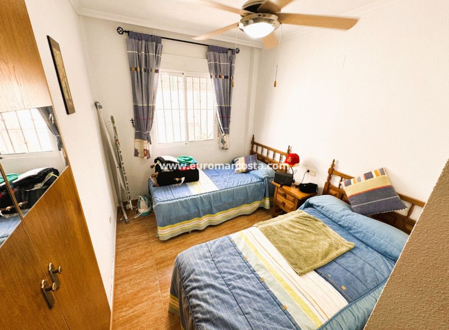 Sale - Villa - Guardamar del Segura