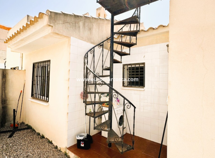 Sale - Villa - Guardamar del Segura