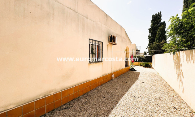 Sale - Villa - Guardamar del Segura