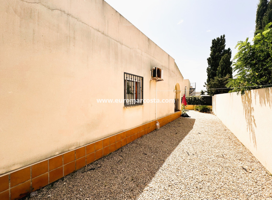 Sale - Villa - Guardamar del Segura
