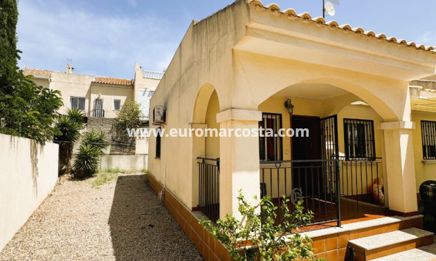 Sale - Villa - Guardamar del Segura