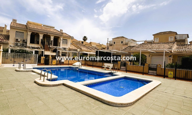 Sale - Villa - Guardamar del Segura