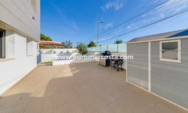 Objekte zum Wiederverkauf - Villa freitstehend - Torrevieja - TORREVIEJA