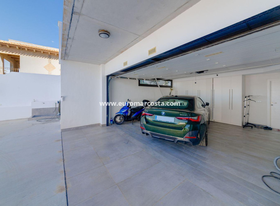 Objekte zum Wiederverkauf - Villa freitstehend - Torrevieja - TORREVIEJA