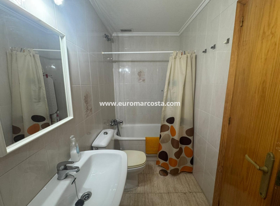 Sale - Apartment / flat - Torrevieja - TORREVIEJA
