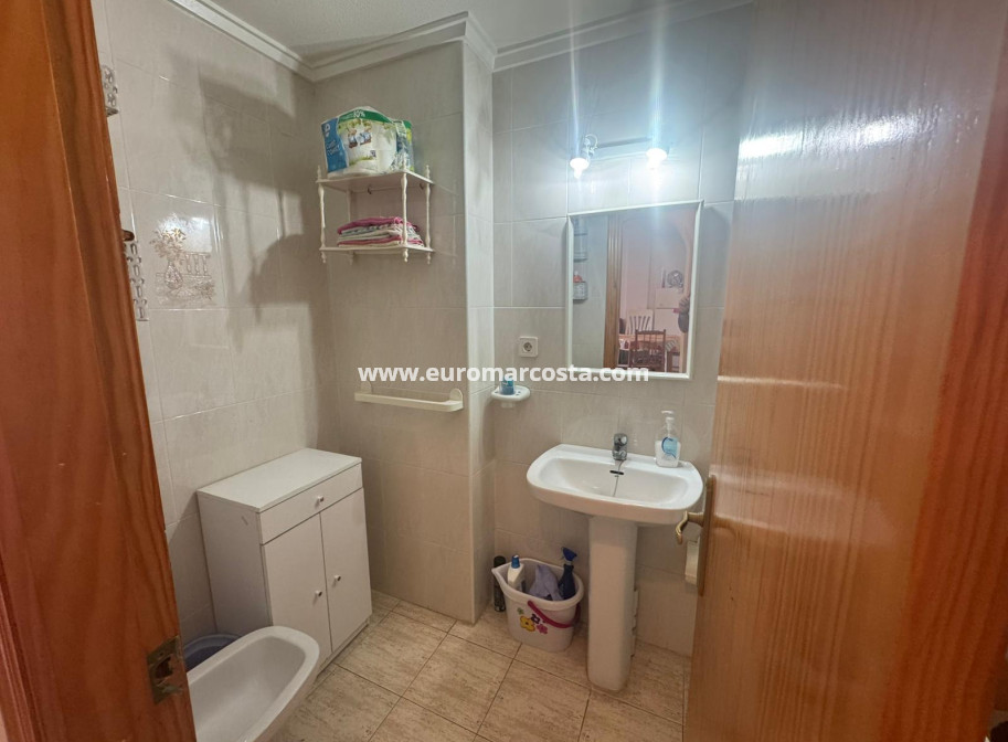 Sale - Apartment / flat - Torrevieja - TORREVIEJA