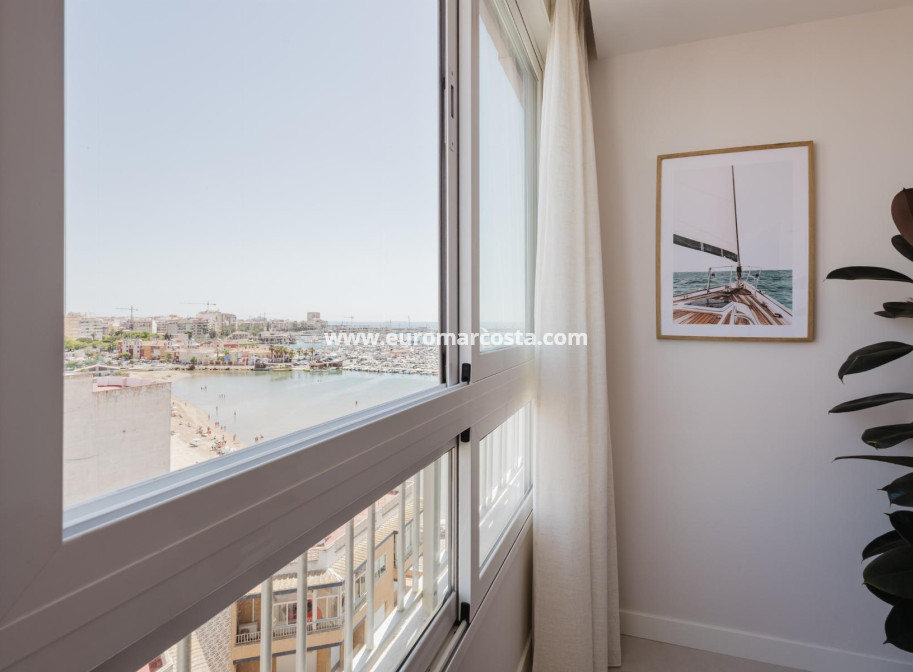 Objekte zum Wiederverkauf - Wohnung - Torrevieja - TORREVIEJA