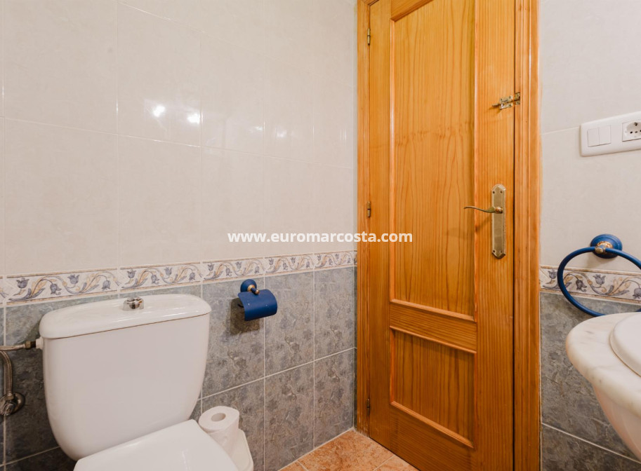 Sale - Apartment / flat - Torrevieja - TORREVIEJA