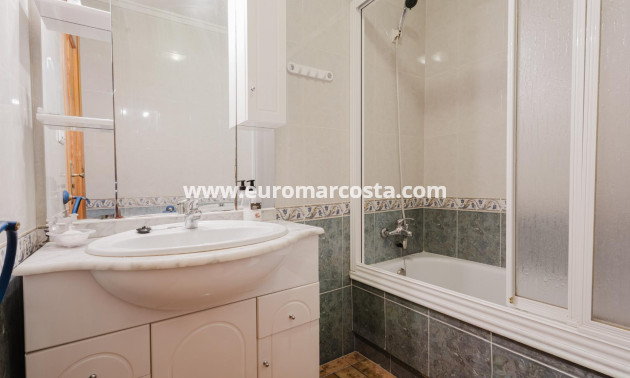 Sale - Apartment / flat - Torrevieja - TORREVIEJA
